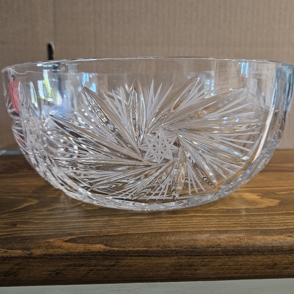 Lead Crystal Brilliant Starburst Glass Bowl - Picture 1 of 5